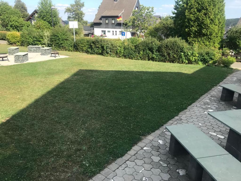 Haus Astenblick In Winterberg Fuer Bis Zu 35 Personen Fuer Wanderveranstaltungen Und Familienfeiern Exterior foto
